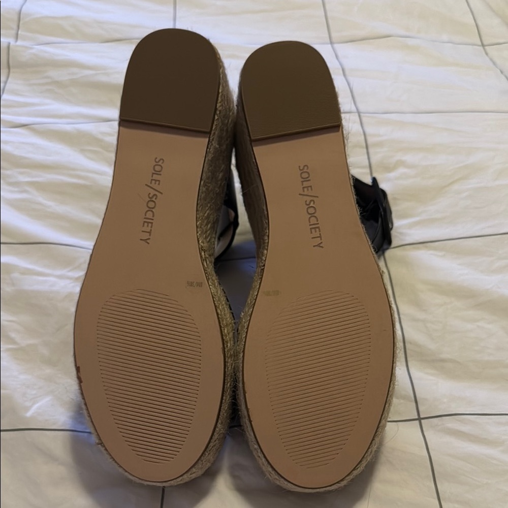Sole Society Black and Cream Espadrille Size 8 - Picture 5 of 5